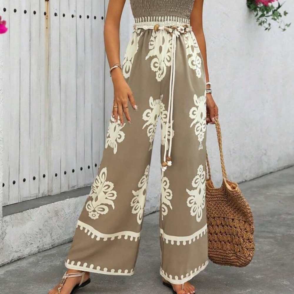Breezaya Women's Sleeveless Printed Wide Leg Jumpsuit size Small (tall)